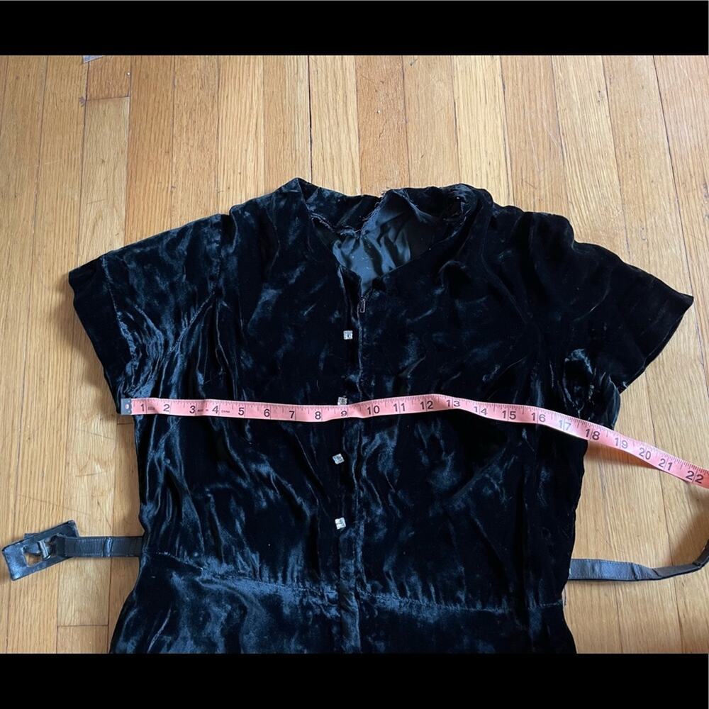 40s Vintage Black Silk Velvet Shirt Dress - Picture 6 of 10
